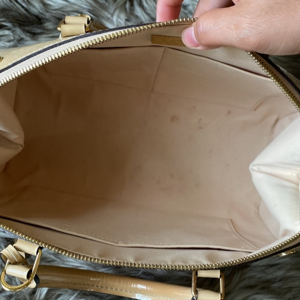 ❗️SOLD❗️🎉HPLouis Vuitton Monogram Vernis Santa Monica in Dune (Beige) - Picture 13 of 16